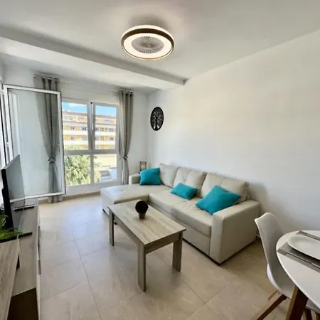 Two Bedroom Moraira With Pool شقة *